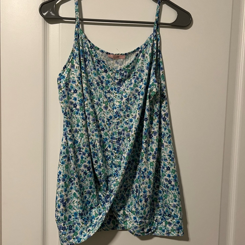 All about the flowers -Tank Top